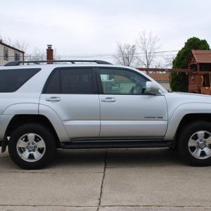 Pass side with bilstien 5100 front lift