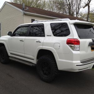 2011 Limited 4Runner with lift