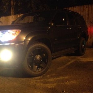 Just put my new rims on today. 18" KMC XD Rockstars wrapped in 265/60 Yokohama Geolanders