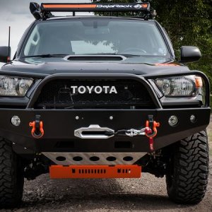 ShrockWorks front bumper showing how bumper skid plate fits with the BudBuilt front skid plate (KDSS version)