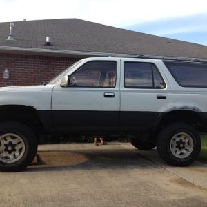 One more... Need some fender flares to complete the rust "cover up".