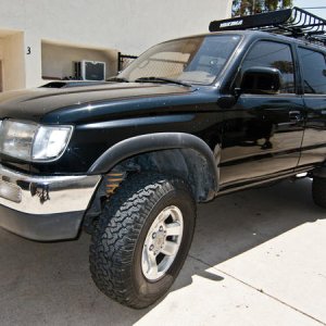 She's ready for a new rear diff - eLocker axle swap...