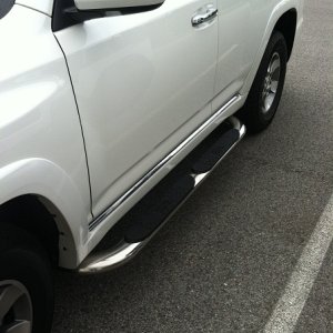 Westin Platinum 4" Oval SS Nerf Bars