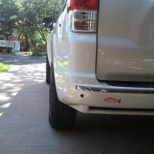 Rear view of stance with Spidertrax 1.25 spacers