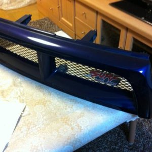 Just got in the Toyota OEM Hilux Surf Sports Grille. Also has the install instructions. 
今日届いた１８５ハイラックスのスポーツグリル
