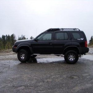 Wife's previous SUV. It was lifted and nice. Unfortunately it was 2 wheel drive. Much happier with the runner.