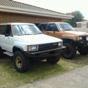 my 4runner next to the old parts car