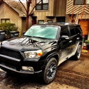Grille craft black mesh 
20" XD Addict on nitto terra grappler
Tires- 31.5" 
 I tried the 33"s but they did not fit for the stock ride height.