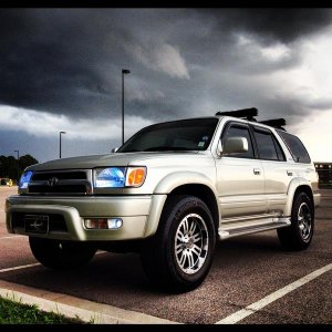 my 3rd gen t4r... love this truck, but needed 4wd.