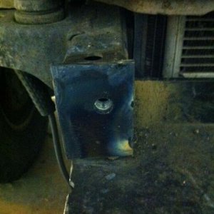 Welded mounting plate to frame end