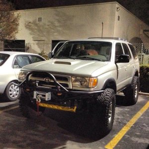 New winch sittin all pretty!