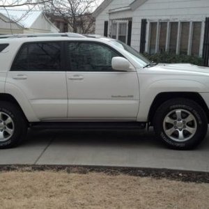 2004 Runner.. My toy and DD ;-D..