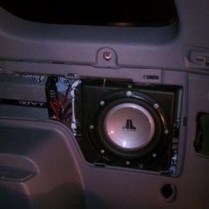 JL 8" With Amp - Hidden enclosure