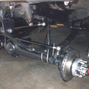 1983 front housing, 1992 TLC hi-pinion with 5.29 gears, vented/cross-drilled rotors, 1.25" spacers, and an ARB air locker.