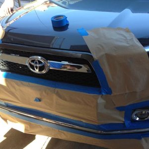 masking grill, fog lights, chrome line