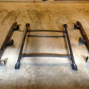 Sport Edition roof rack and side steps
