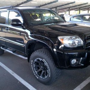 2007 4Runner Sports Edition - Right Front