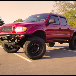 My first Toyota, now parting it out and selling. It's a 2004 w/ 69K miles rear diff lock 2wd... swapping what I can to the T4R.