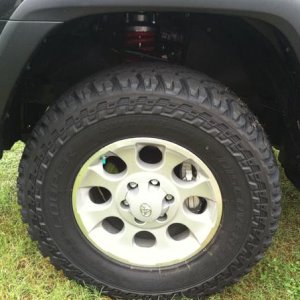 Cooper discoverer ST Maxx 285/70/17