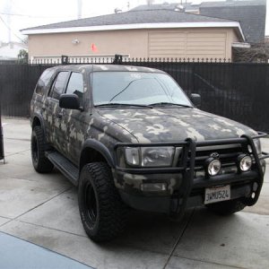 Just upgraded to 32x11.50R15 Mud Terrains, and added the offroad lights.