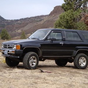 1987 SR5