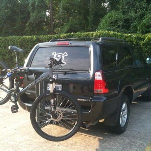 Second 4runner "Shinobu" with bike rack.