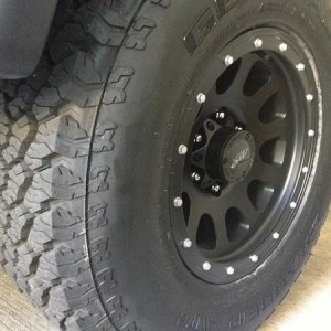 General Grabber AT2 Tires - 285/75R 16s
