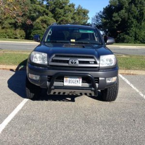 Daystar 1" Budget Boost Leveling Kit, All-Pro 1.5" spacer, Cooper Discoverer AT3 tires. [Front View]