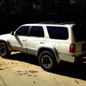 New wheels! Lift and tires come next