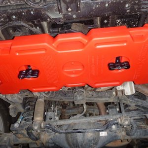 Close up of the installed 4 gallon Roto Pax.