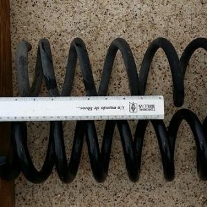 Front 2012 FJ Coil Spring vs 2007 4Runner stock spring
There's a 1" difference in length and wire gage is heavier.