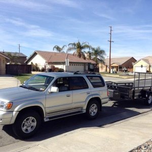 My 4Runner hooked up to our hunting trailer for the first time! Trial run to see how it felt towing it "dry".