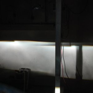 now as you can see both beams are level but they are not the same height, if you set the reflector adjusters at the same level you can use the mountin
