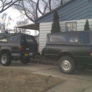 86 4runner with 90s ranger camping trailer