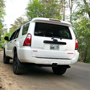 I need black taillights too...