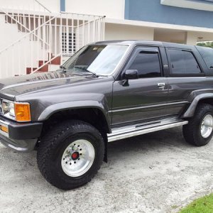4Runner Gris