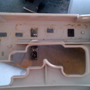 Nastiness under shift trim piece