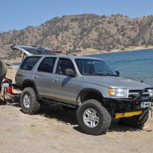 4Runner pullin family duty like a boss.
