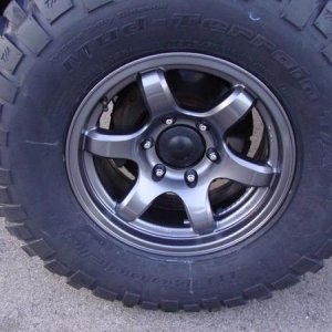 16x8 Konig Countersteer offroad with BFG KM2 305/70/16