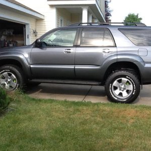 Side view after FJ Cruiser springs, rear spring spacer, Bilstein 5100 swap.  2-degree front rake.