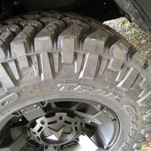 NITTO Trail Grappler M/T 295/70R17