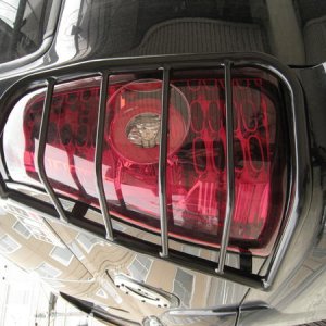 IPCW LED Tail Lamp Ruby Red × Black Horse Off Road Tail Lamp Guard