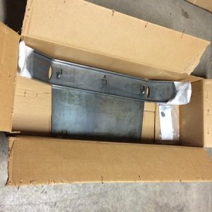 I'm selling NEW IN BOX RCI Full underbelly skids. Includes front/mid/trans/t-case skids and all mounting hardware. Made of bare metal 3/16 steel plate
