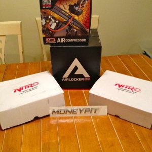 Nitro 4.56 Gears/ARB Air Locker-Rear/ARB CKMA12 Compressor