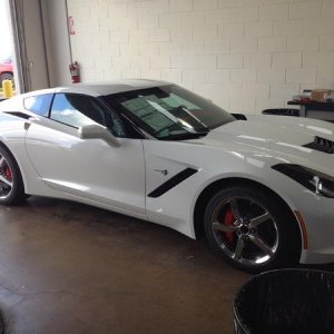 2014 Chevrolet Corvette Stingray Coupe
3LT, Arctic White/Adrenaline Red, 6A, Performance Exhaust