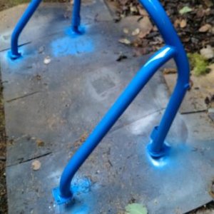 1st gen 4runner roll bar getting modded/painted for my 3rd gen.

Go hawks!