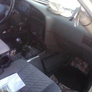 3 OUTLET INVERTER AND 2 WAY RADIO