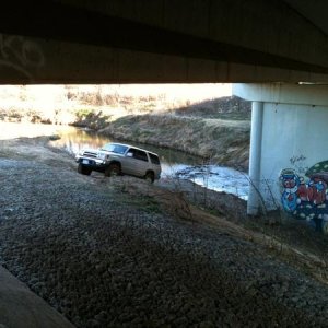 creek & graffiti
