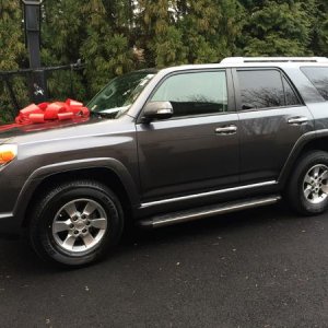 2011 Magnetic Gray SR5
