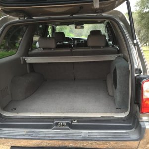 2001 4Runner SR5 Cargo w/ Speaker Box
